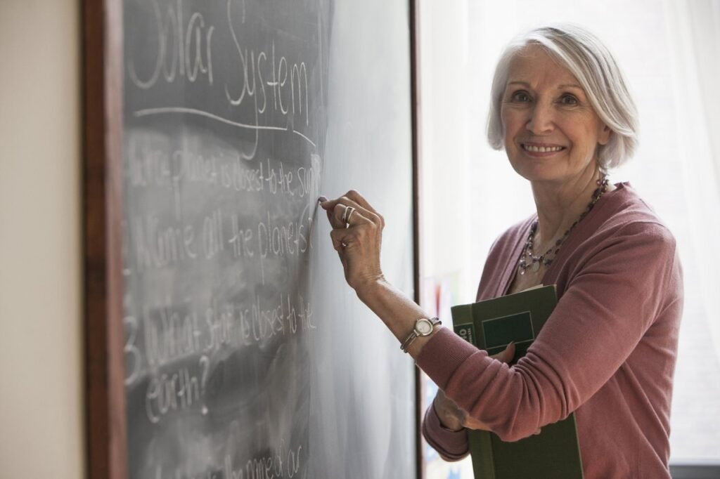 professor-aposentado-aposentadoria-sala-de-aula-gettyimages